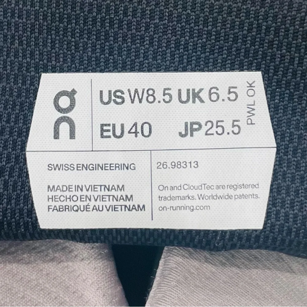 On Running Cloudnova Pearl/Zest size 8.5 On Cloud - Picture 10 of 14